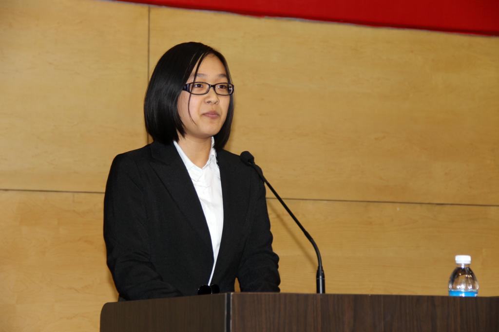 获奖员工代表李楠发言