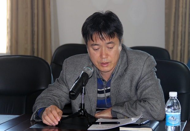 杨斌副经理主持会议