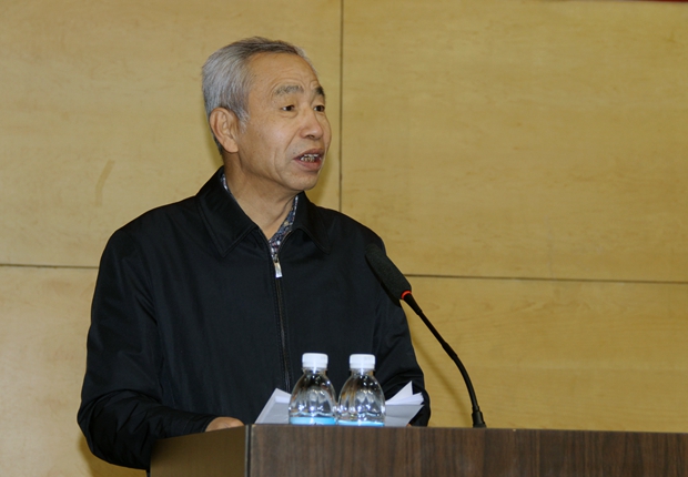 匡国柱经理作公司2016年度工作报告