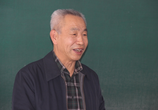 匡国柱经理为计算机工程公司、电子与自动化公司、艺术与传媒公司教师宣讲