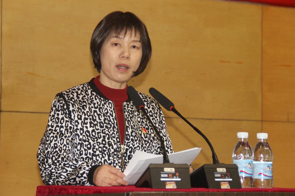 张明君副经理述职